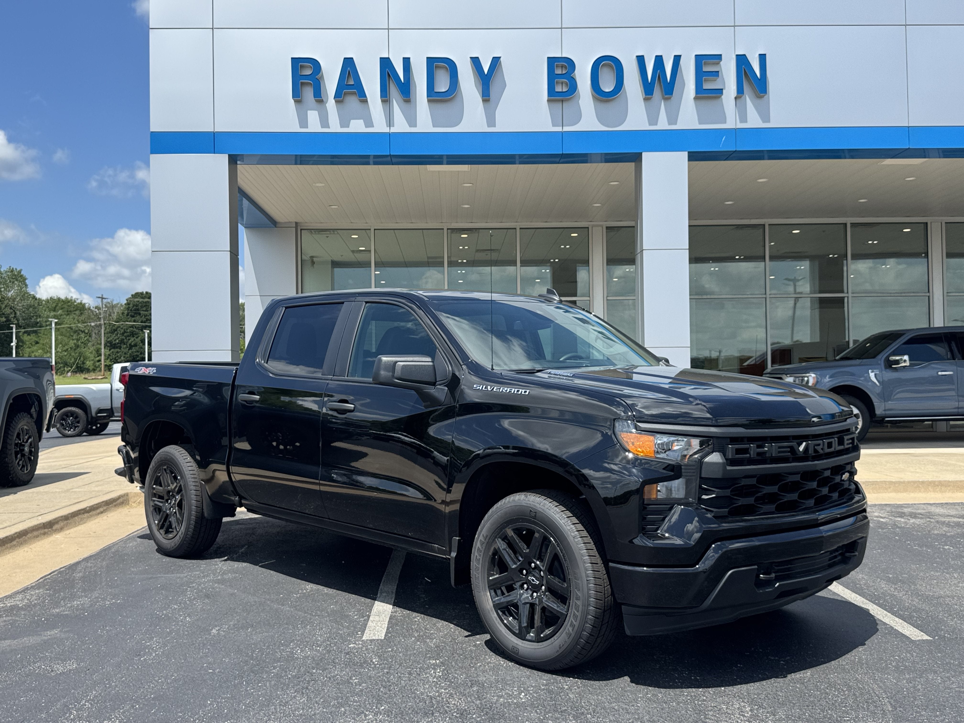 2026 Chevrolet Silverado 1500 Custom in Black — front three-quarter view